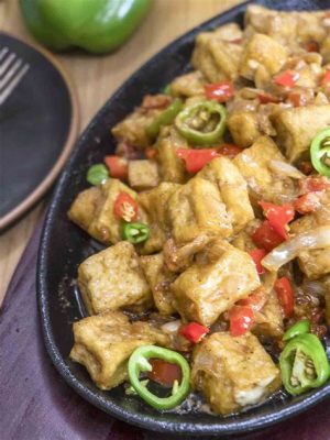  Sanmings Frying Tofu Smolderingly Sizzling With Spicy Chili and Refreshingly Fragrant Basil