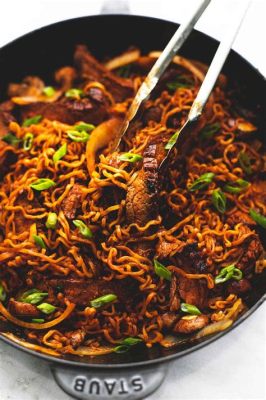  Xiaogan Spicy Beef Noodles, Enkla Smaker som Exploderar i en Fest av Kryddor!